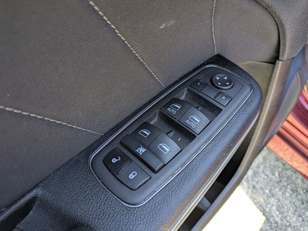 Used 2022 Dodge Charger GT image 13