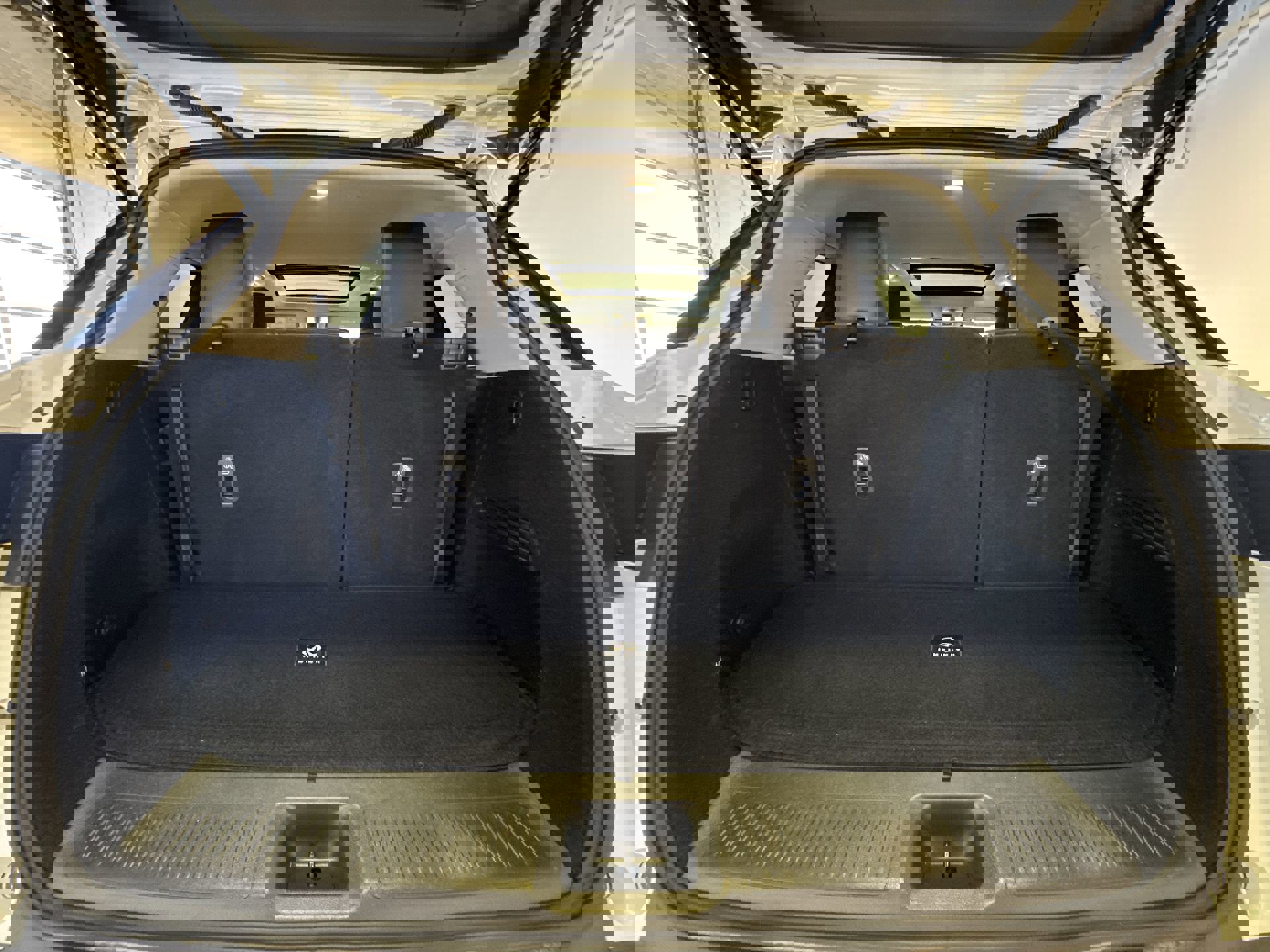 Certified 2025 INFINITI QX60 Luxe w/ Cargo Package AWD/4WD image 25