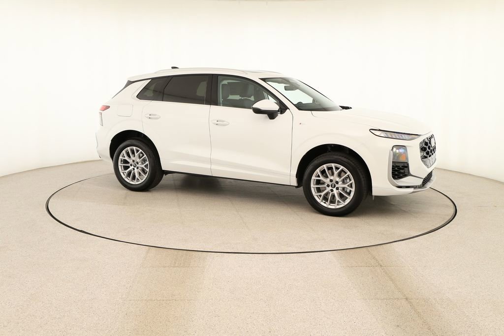 New 2026 Audi Q3 quattro 2.0T AWD/4WD image 9