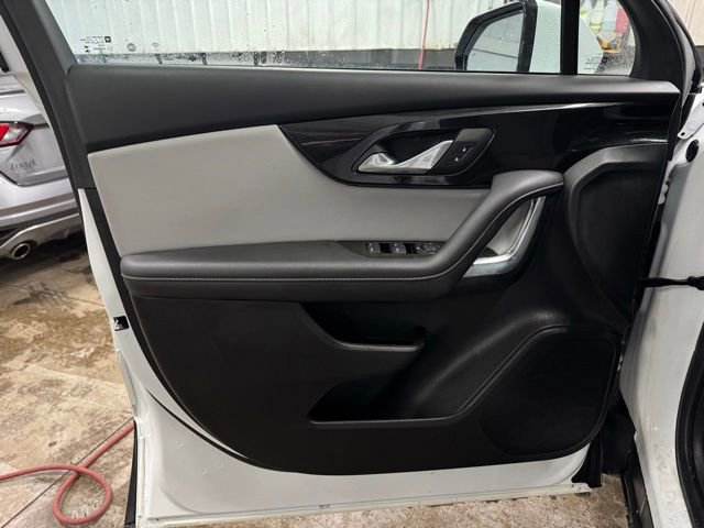 Used 2023 Chevrolet Blazer LT w/ Driver Confidence Package image 11