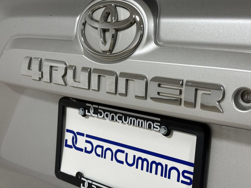 Used 2018 Toyota 4Runner SR5 RWD image 26
