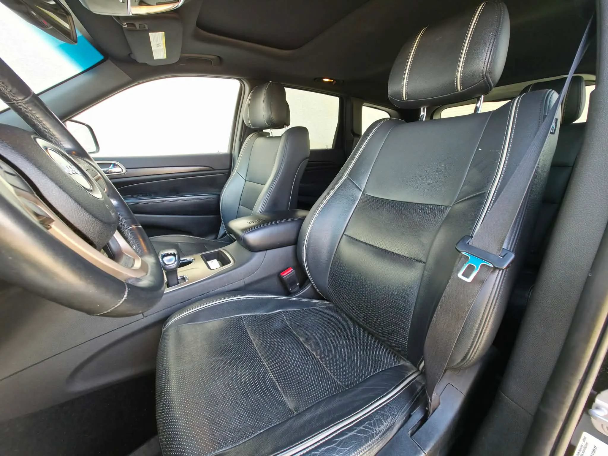 Used 2014 Jeep Grand Cherokee Laredo w/ Security & Convenience Group AWD/4WD image 11