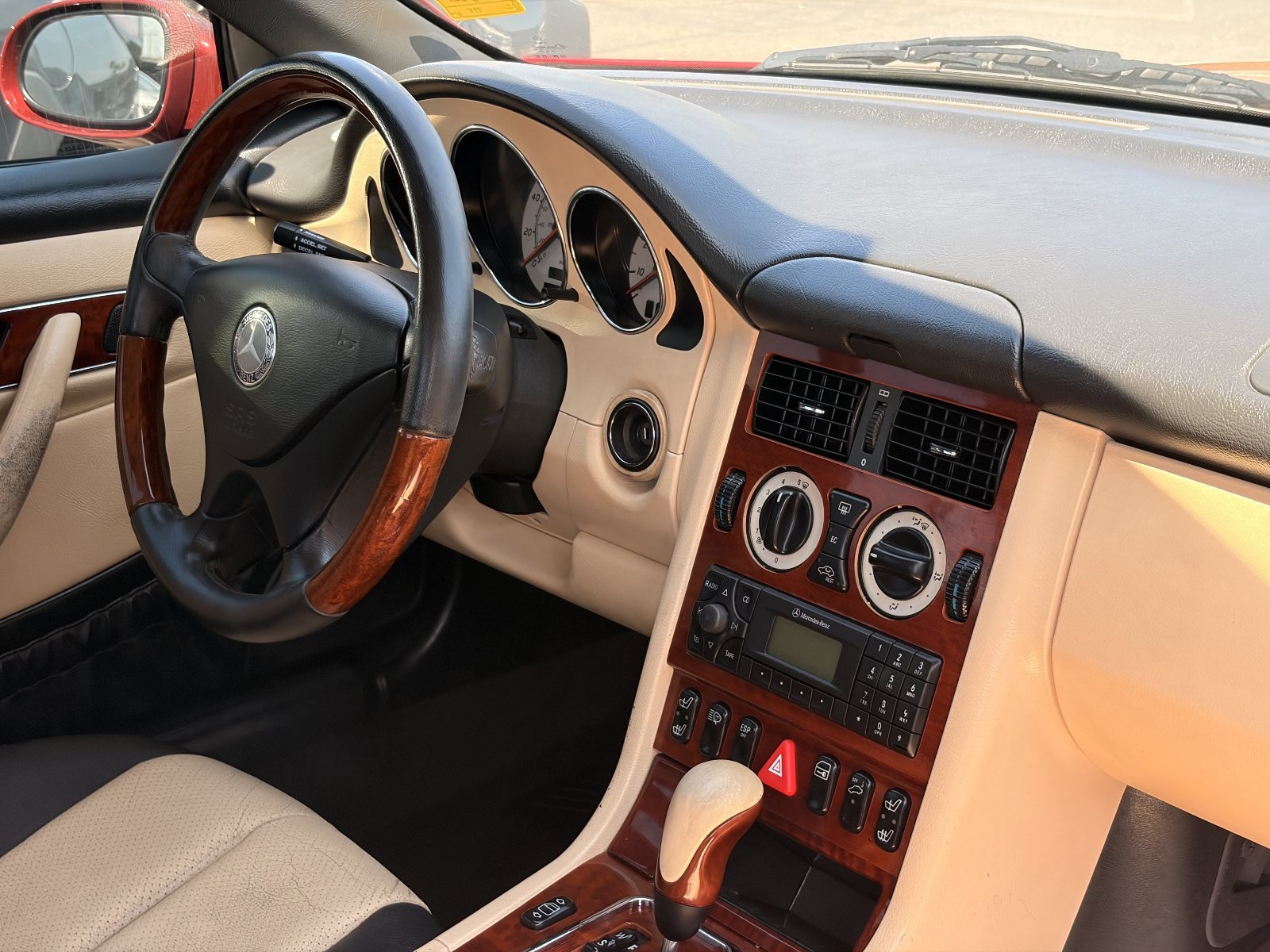 Used 2002 Mercedes-Benz SLK 320 image 12