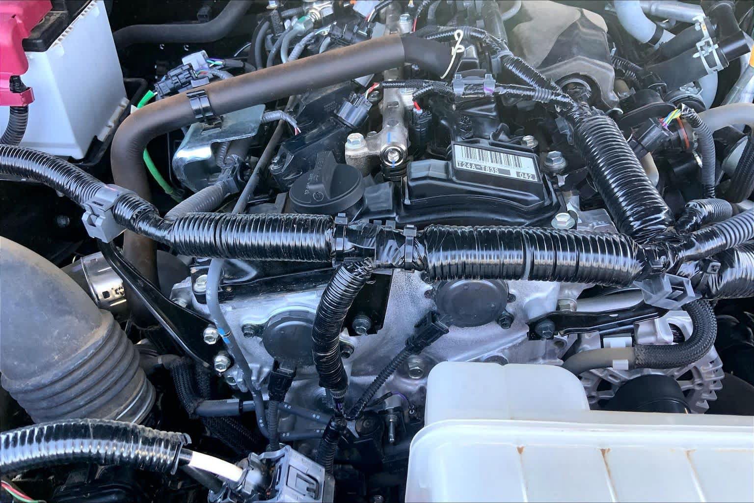 Used 2025 Toyota Tacoma SR5 RWD image 33