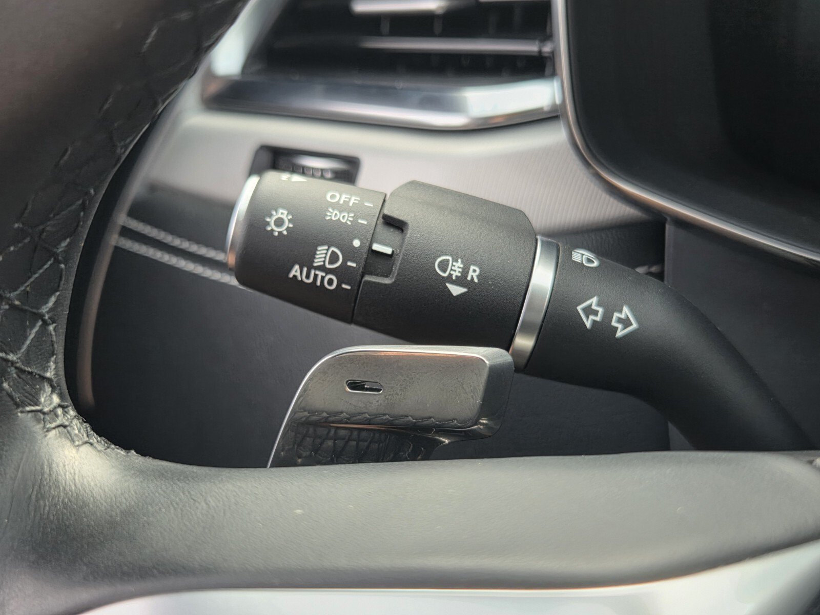 Used 2024 Jaguar F-PACE R-Dynamic S AWD/4WD image 29