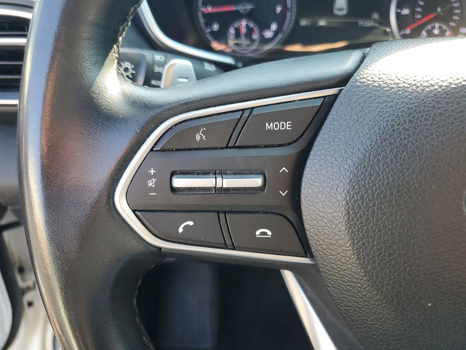 Used 2023 Hyundai Santa Fe SEL image 11