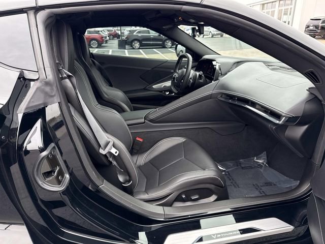 Used 2020 Chevrolet Corvette Stingray Coupe w/ Z51 Performance Package image 16