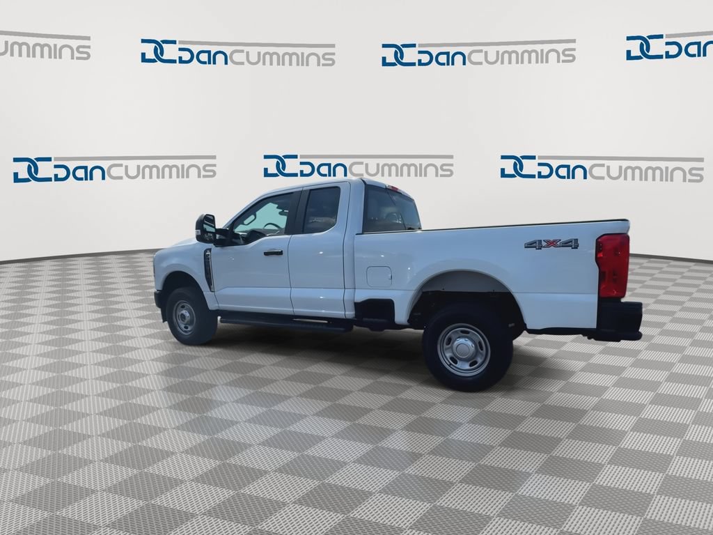Used 2023 Ford F350 XL AWD/4WD image 6