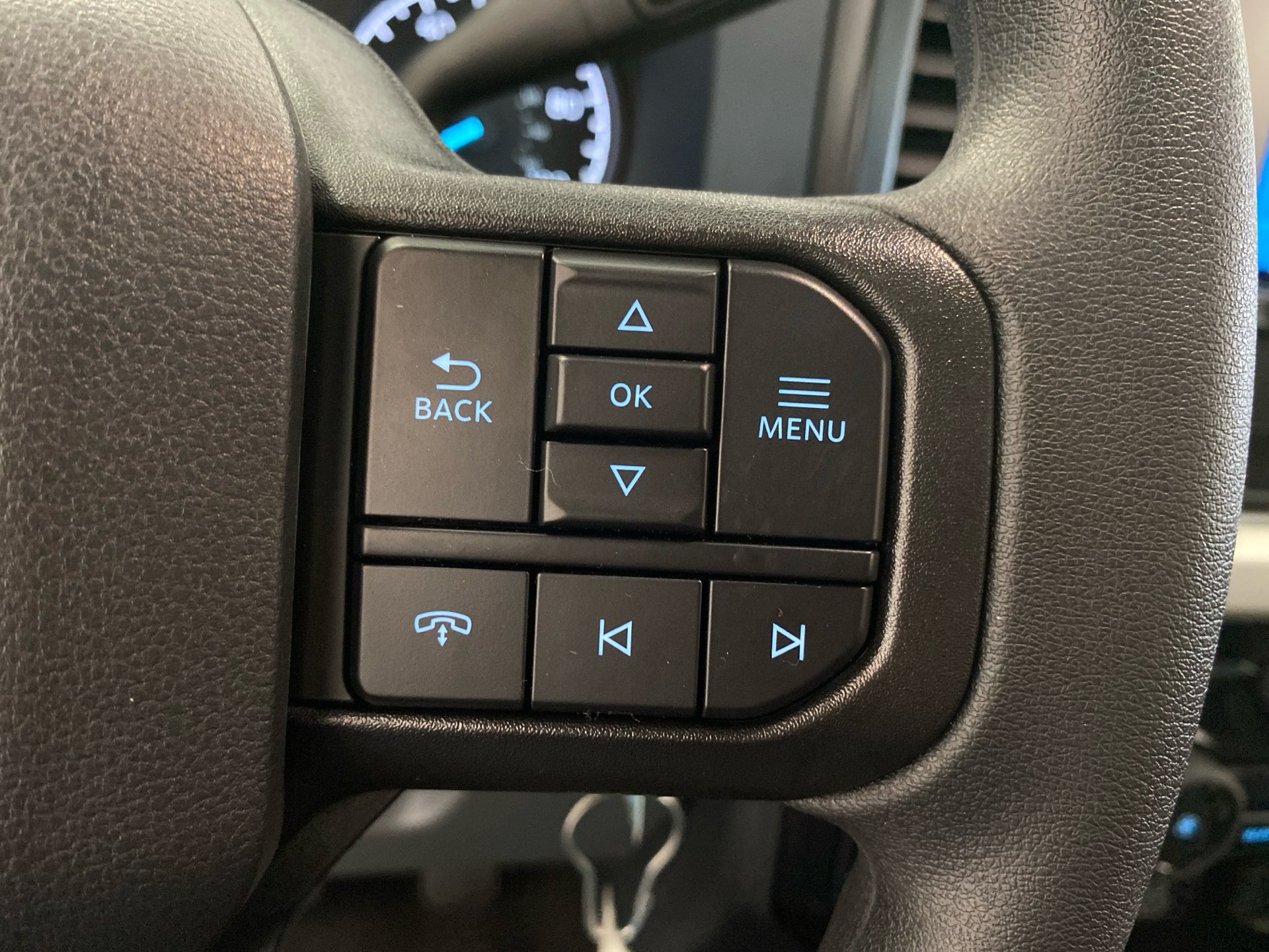 New 2026 Ford F250 XLT w/ FX4 Off-Road Package AWD/4WD image 14