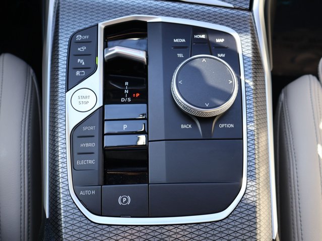 Used 2023 BMW 330e xDrive w/ M Sport Package AWD/4WD image 19