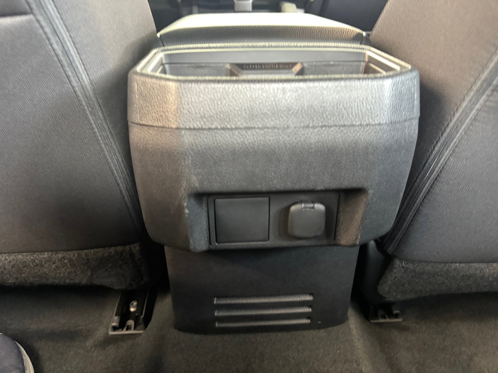 Certified 2025 Toyota Tacoma SR5 image 33