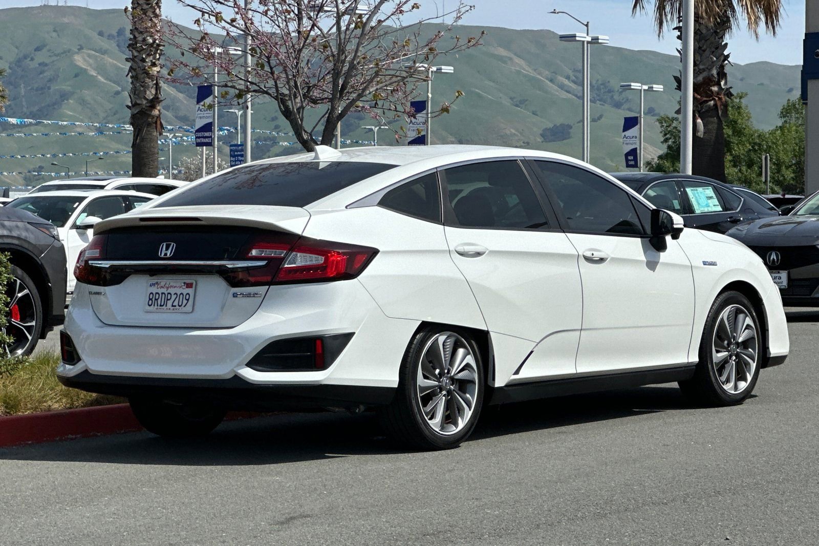 Used 2020 Honda Clarity Plug-In Hybrid image 4