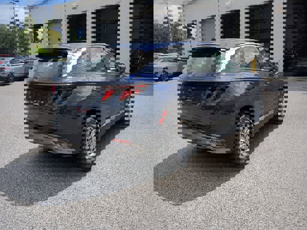 New 2026 Hyundai Tucson SE image 7