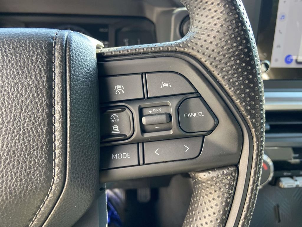Used 2024 Toyota Tacoma SR5 AWD/4WD image 32