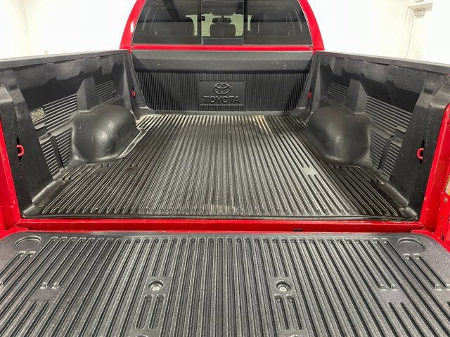 Used 2014 Toyota Tundra SR5 w/ SR5 Upgrade Package AWD/4WD image 24