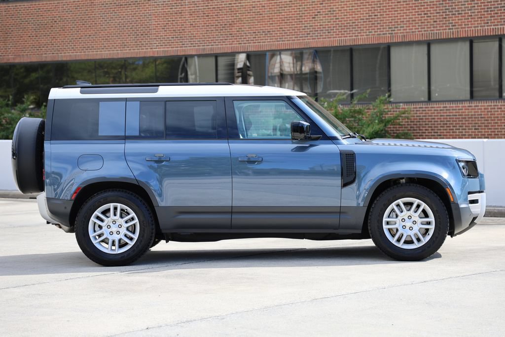 Used 2025 Land Rover Defender 110 S AWD/4WD image 4