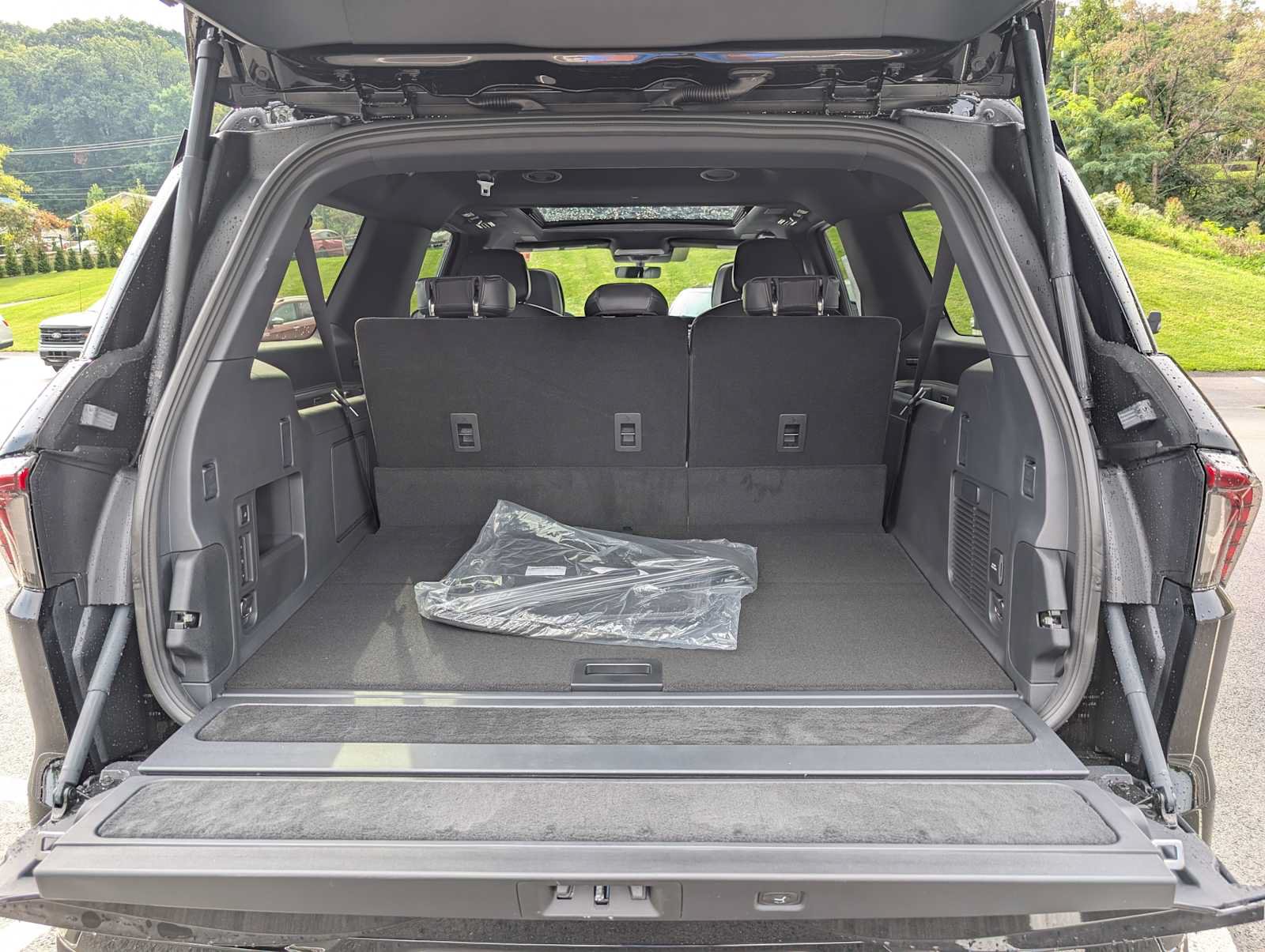 New 2027 Lincoln Navigator L Reserve w/ Jet Appearance Package AWD/4WD image 7