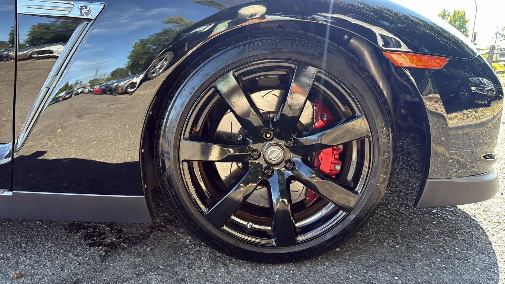 Used 2010 Nissan GT-R Premium AWD/4WD image 12