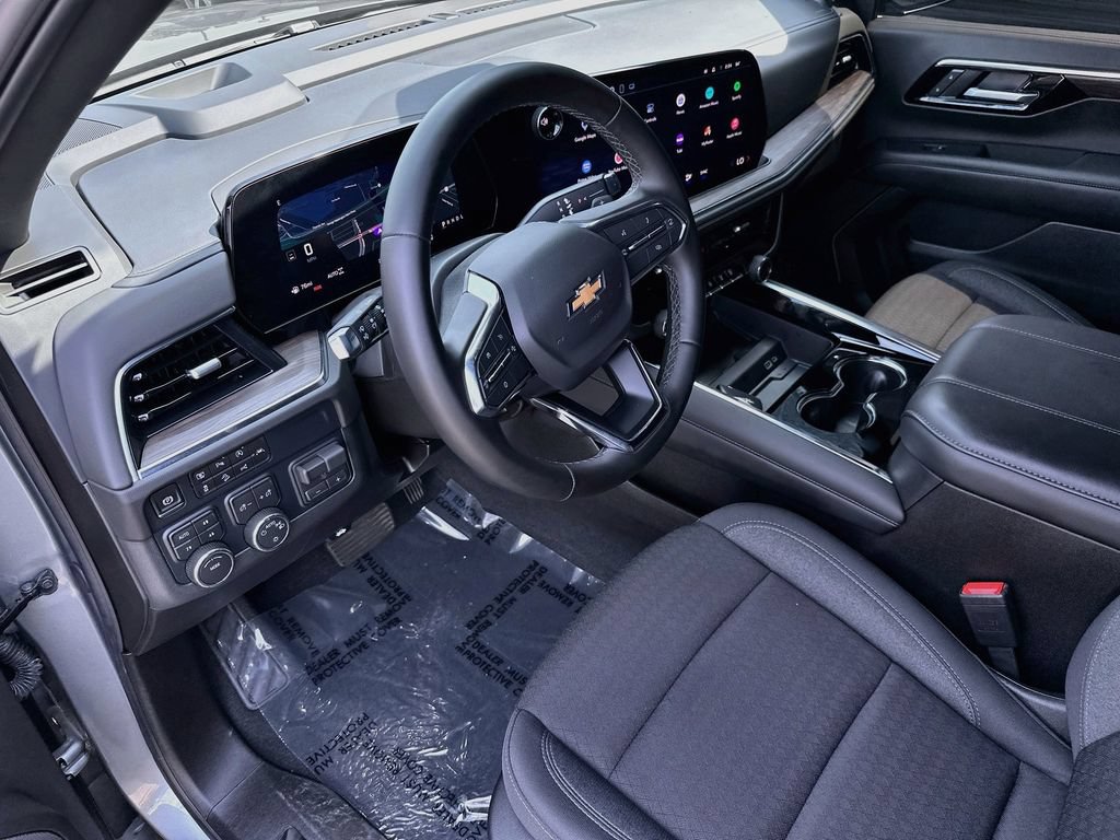 Used 2025 Chevrolet Tahoe LS w/ Max Trailering Package AWD/4WD image 4
