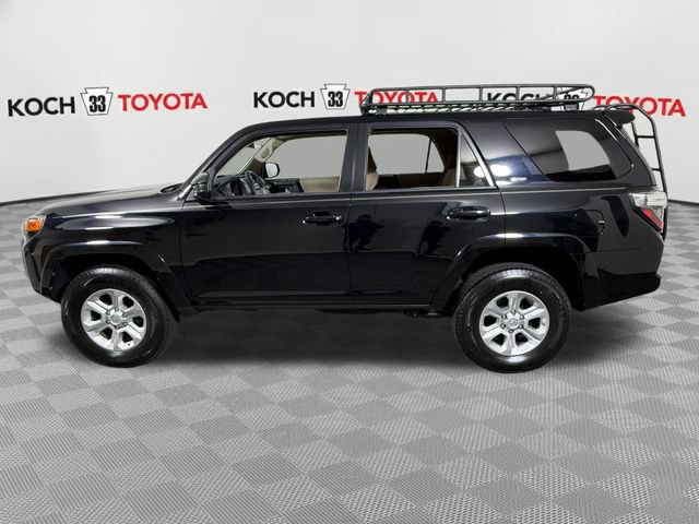 Used 2019 Toyota 4Runner SR5 AWD/4WD image 4