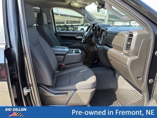 Used 2023 Chevrolet Silverado 1500 RST w/ Z71 Off-Road Package AWD/4WD image 15