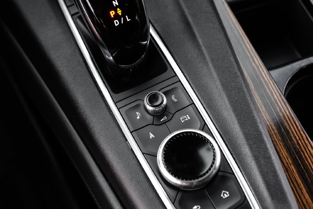 Used 2023 Cadillac Escalade ESV Premium Luxury RWD image 26