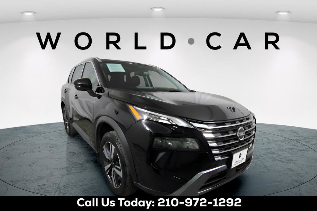 Used 2024 Nissan Rogue SL w/ SL Premium Package image 2