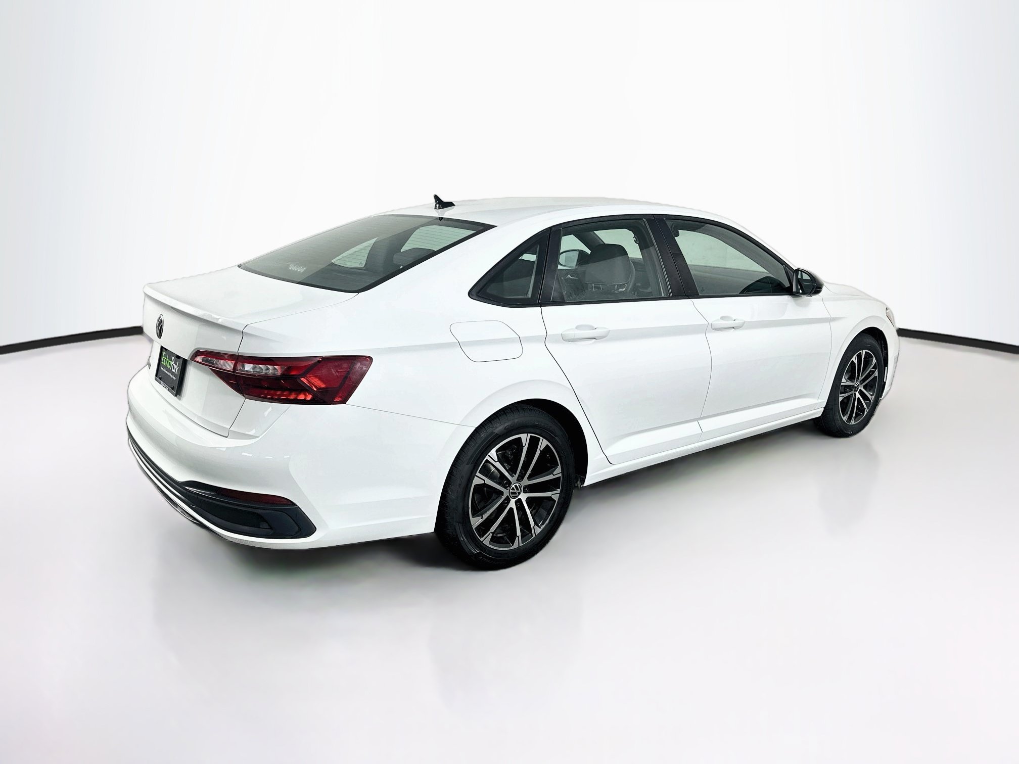 Used 2022 Volkswagen Jetta Sport FWD image 9