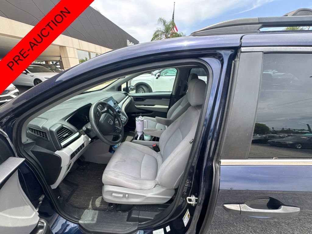 Used 2018 Honda Odyssey LX image 18