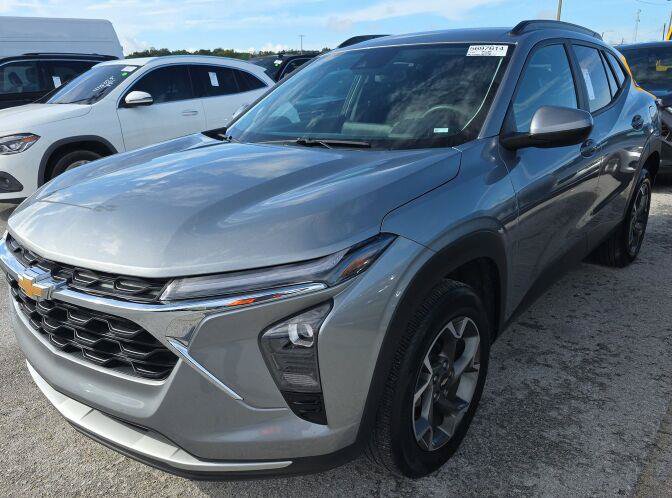 Used 2024 Chevrolet Trax LT