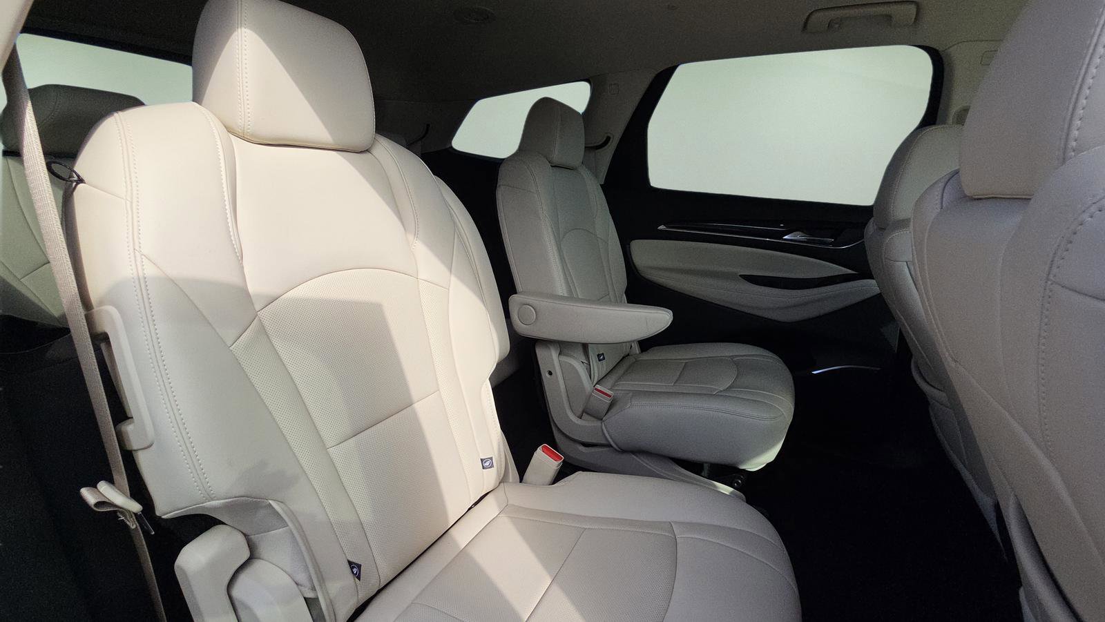 Used 2024 Buick Enclave Essence w/ Sport Touring Edition image 18