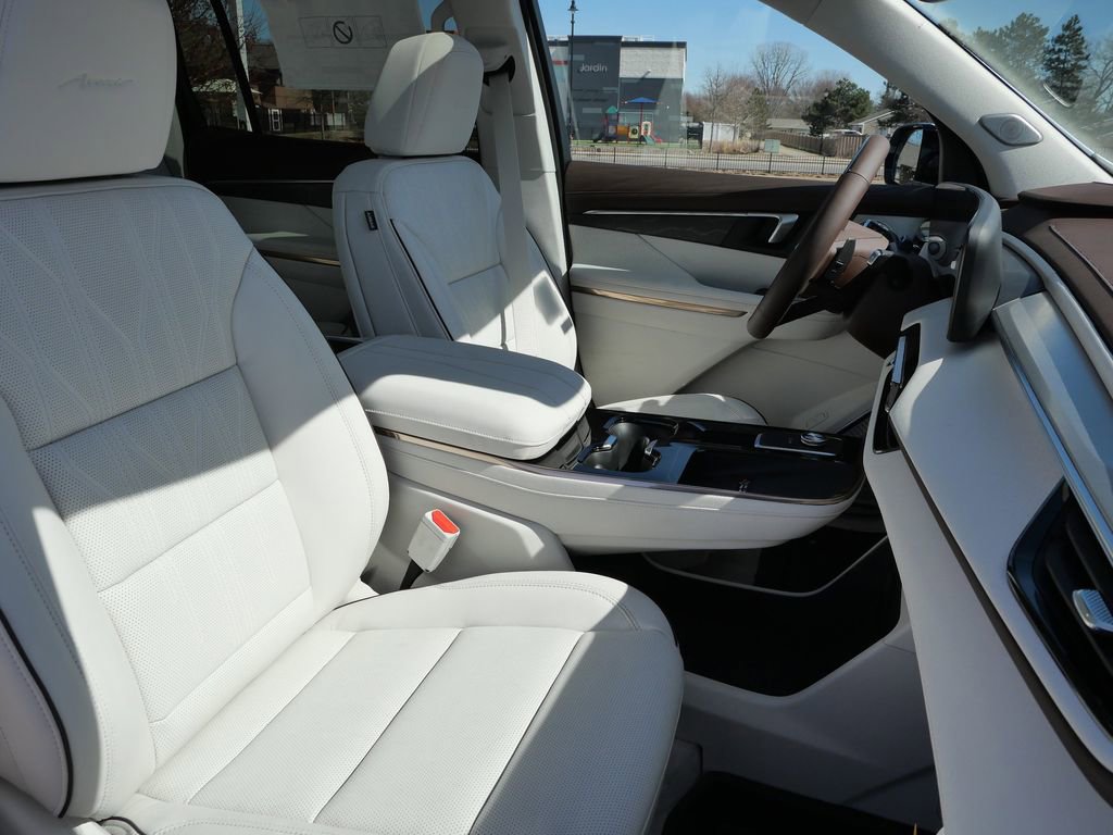 New 2026 Buick Enclave Avenir w/ Super Cruise Package AWD/4WD image 24