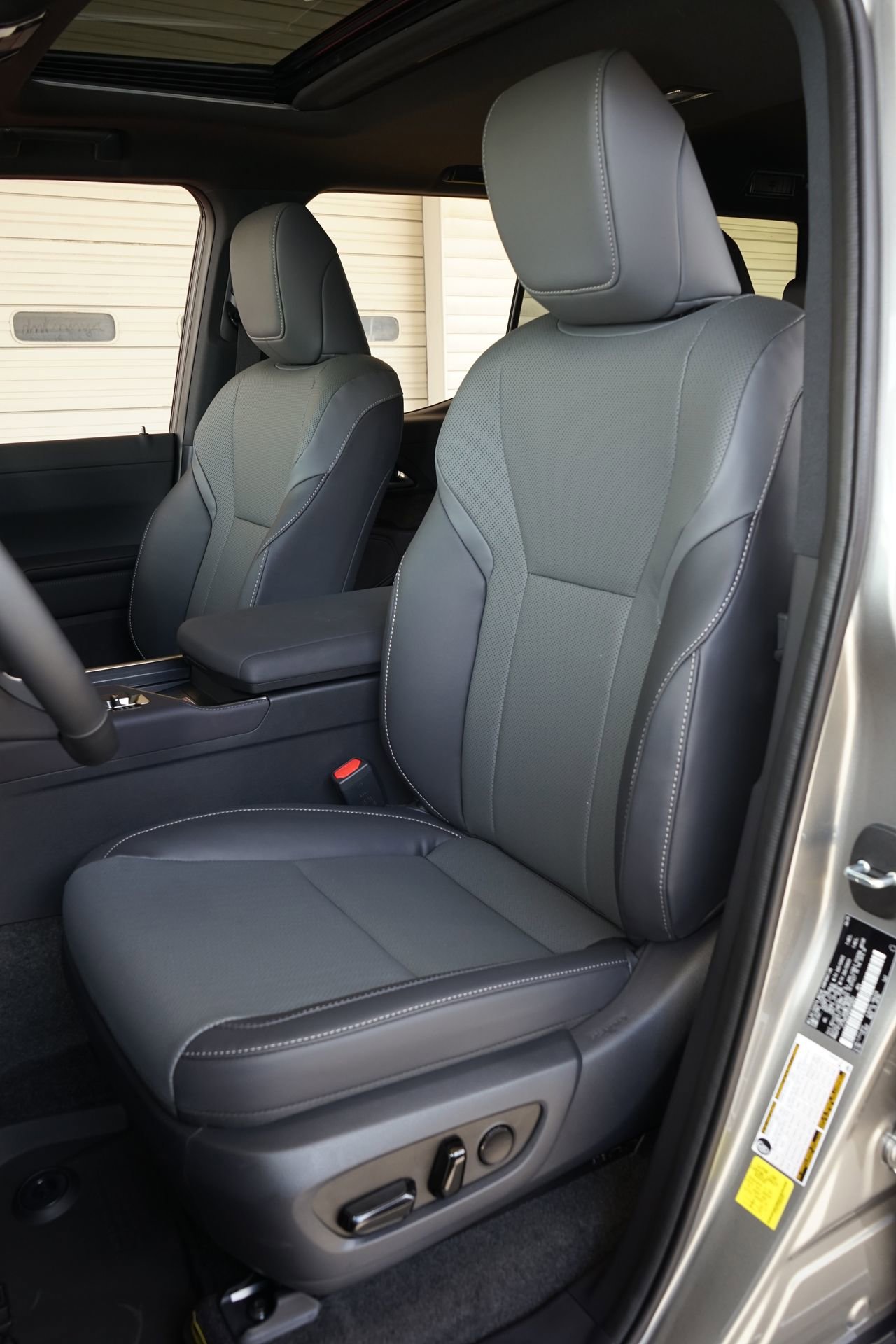 Used 2026 Lexus GX 550 w/ Accessory Package (ZB) image 3