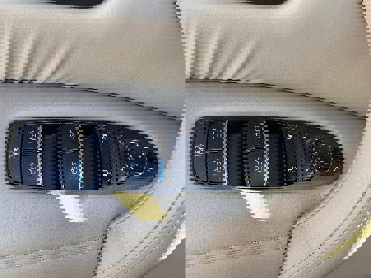 Used 2017 Nissan Armada Platinum w/ Captain Seat Package image 30