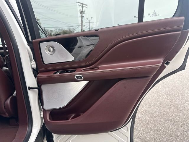 Used 2022 Lincoln Aviator Black Label w/ Dynamic Handling Package image 47