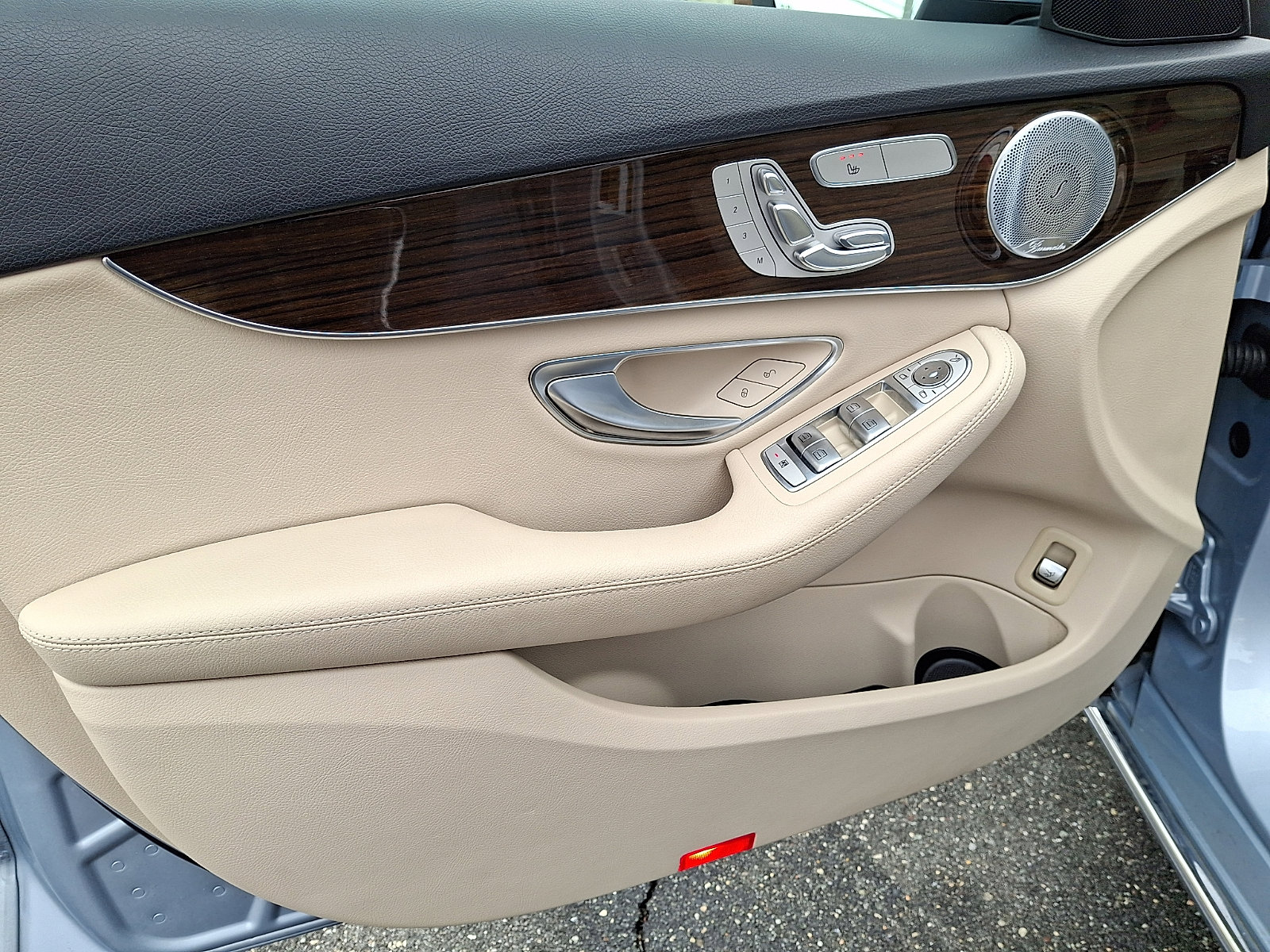 Certified 2018 Mercedes-Benz C 300 4MATIC Sedan image 12