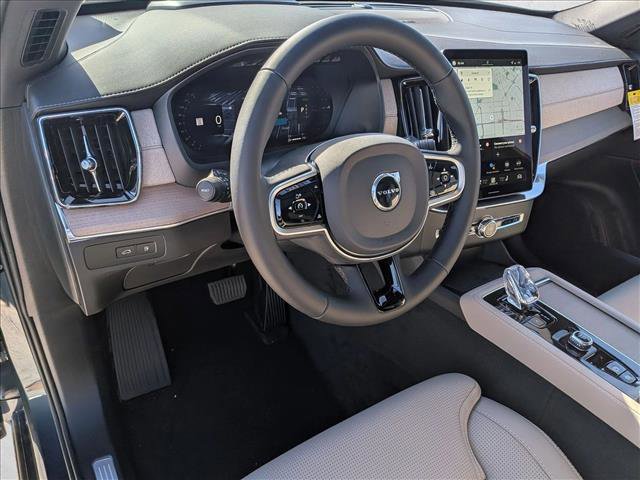 New 2026 Volvo XC90 T8 Ultra w/ Protection Package Premier image 3