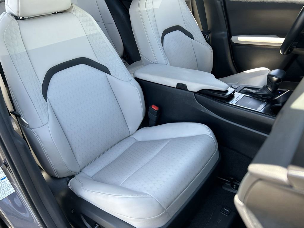 Used 2022 Lexus UX 250h w/ Accessory Package (Z1) AWD/4WD image 27