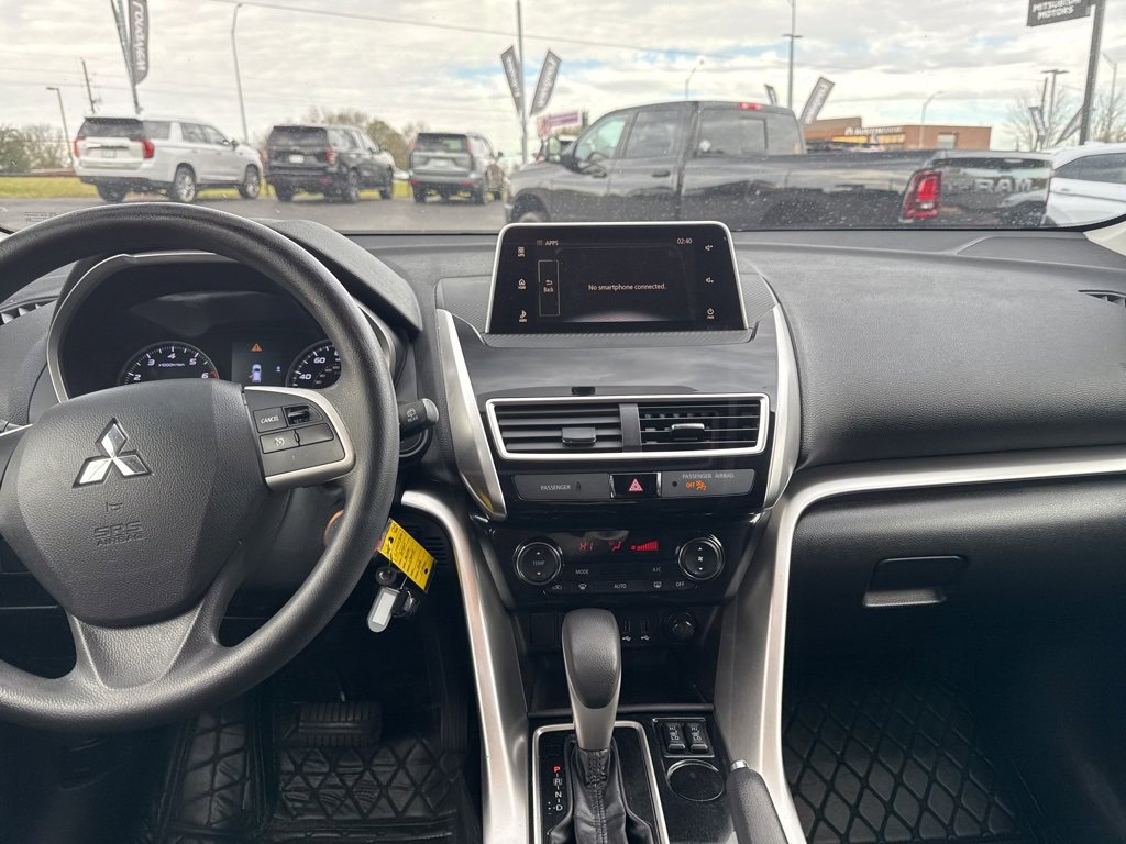 Used 2020 Mitsubishi Eclipse Cross LE image 21