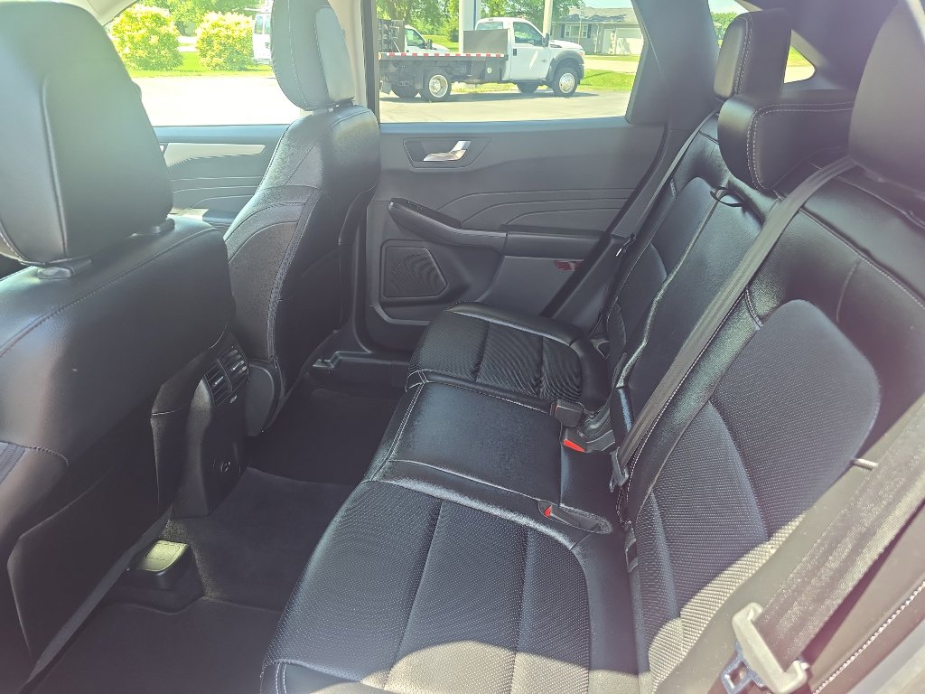 Used 2022 Ford Escape SEL image 10