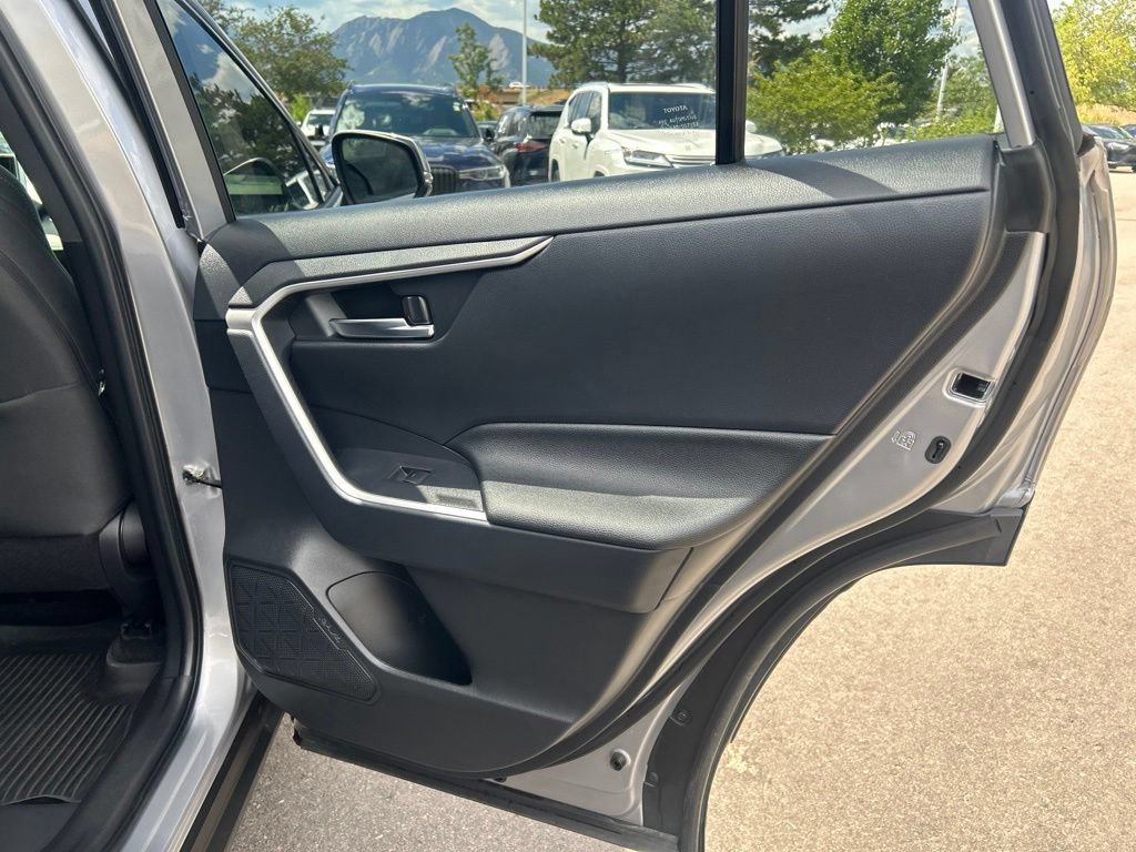 Used 2023 Toyota RAV4 SE AWD/4WD image 14