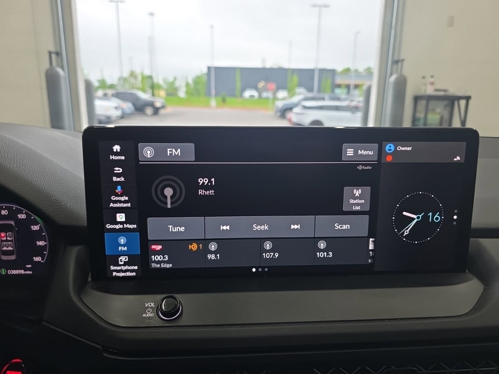 Used 2024 Honda Accord Touring image 29