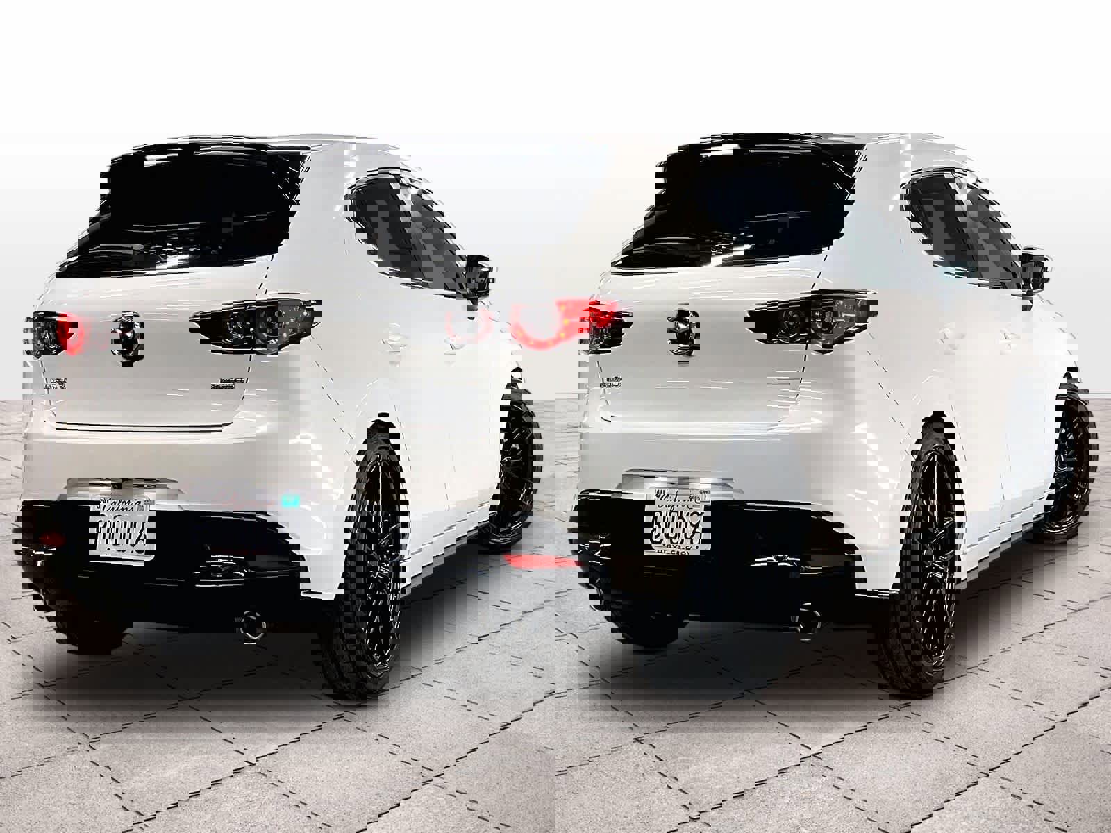 Used 2020 MAZDA MAZDA3 Hatchback image 14