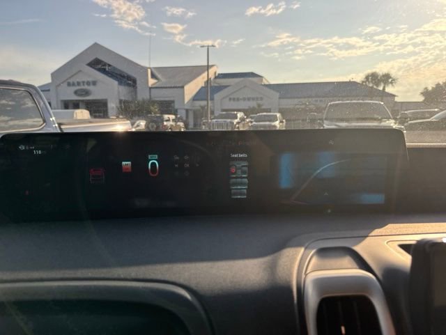 Used 2025 Ford Expedition Max Active RWD image 11