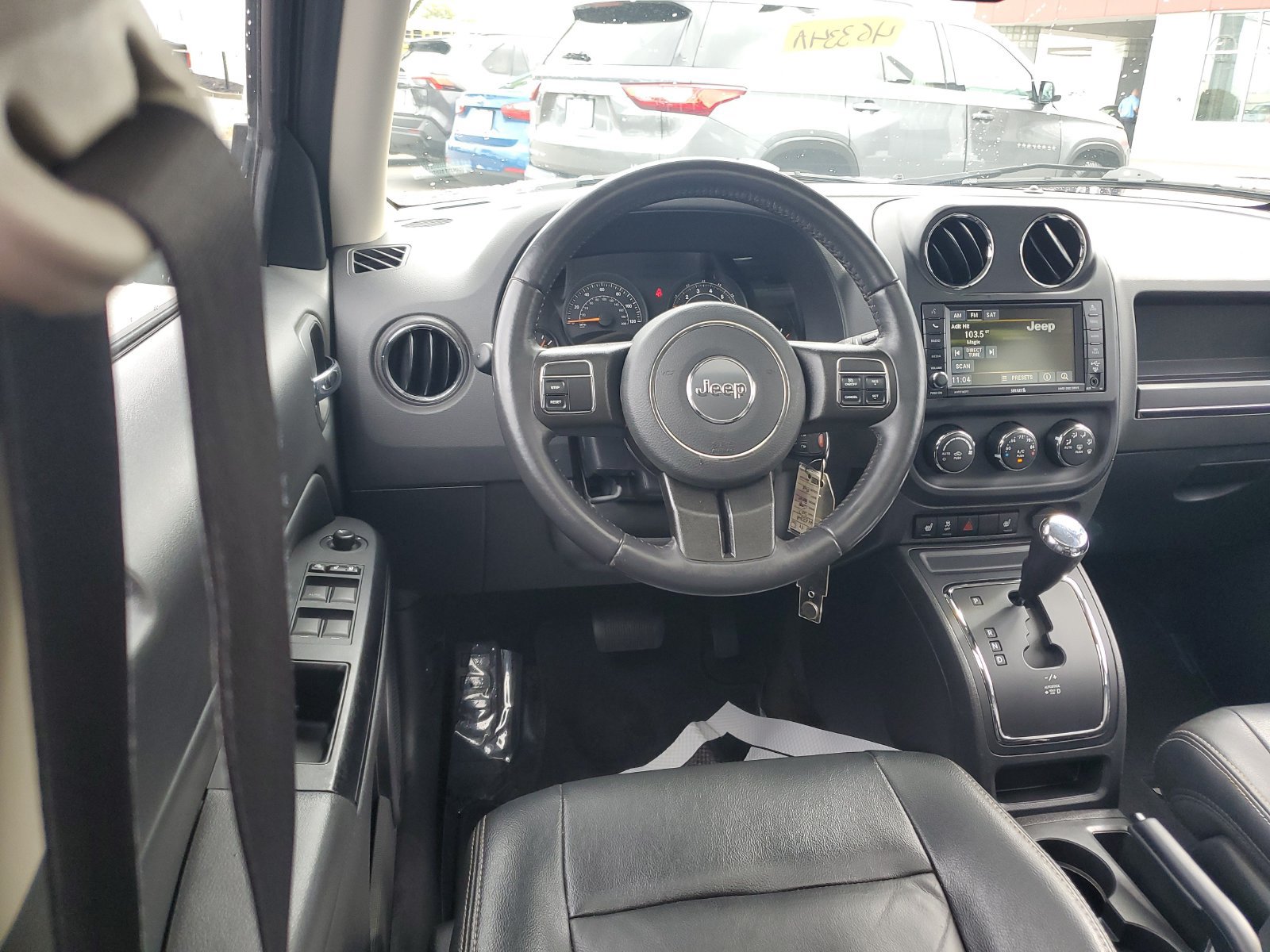 Used 2017 Jeep Patriot High Altitude AWD/4WD image 11