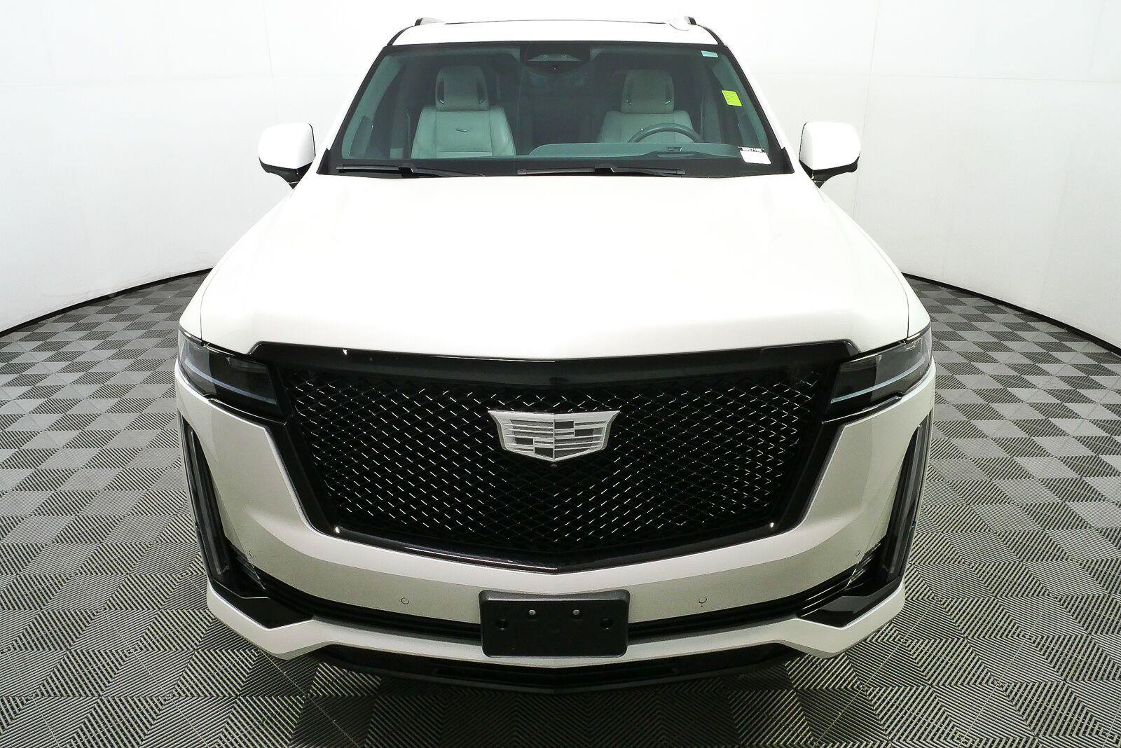 Used 2023 Cadillac Escalade ESV Sport Platinum AWD/4WD image 34