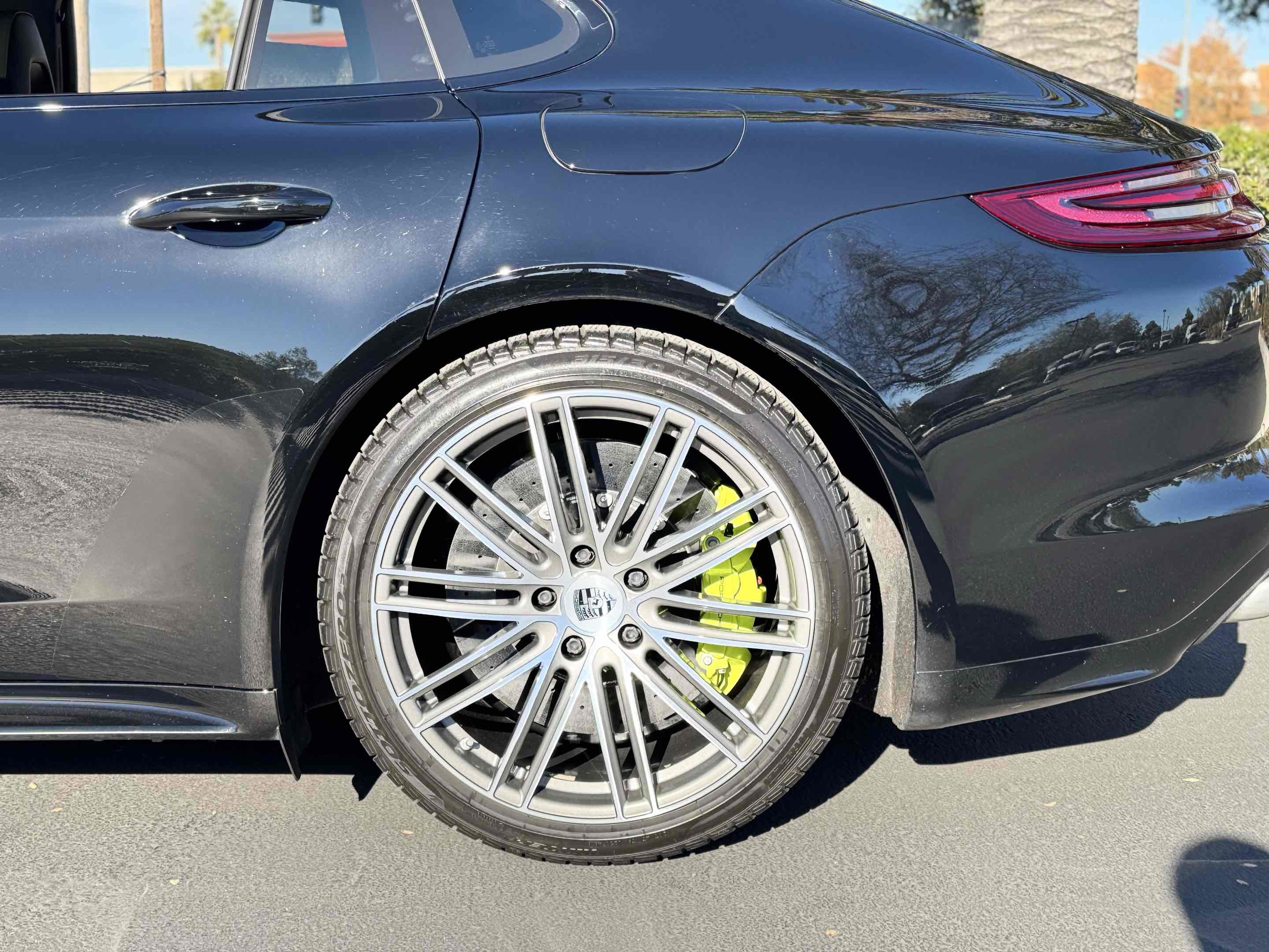 Used 2019 Porsche Panamera Turbo S Executive image 93