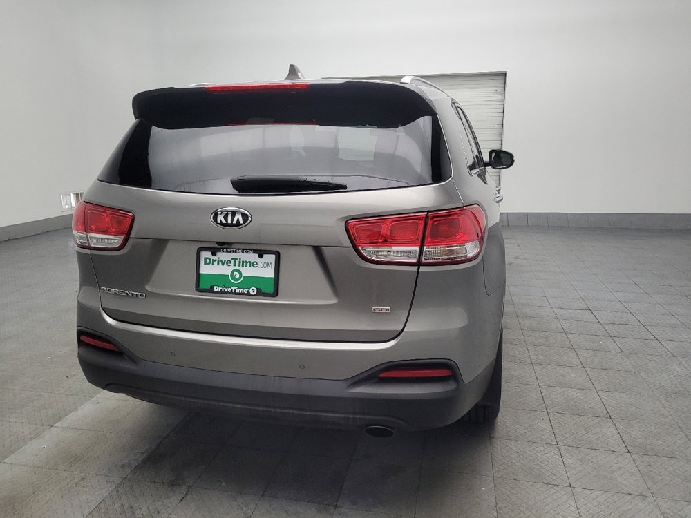 Used 2016 Kia Sorento LX w/ LX Convenience Package image 7