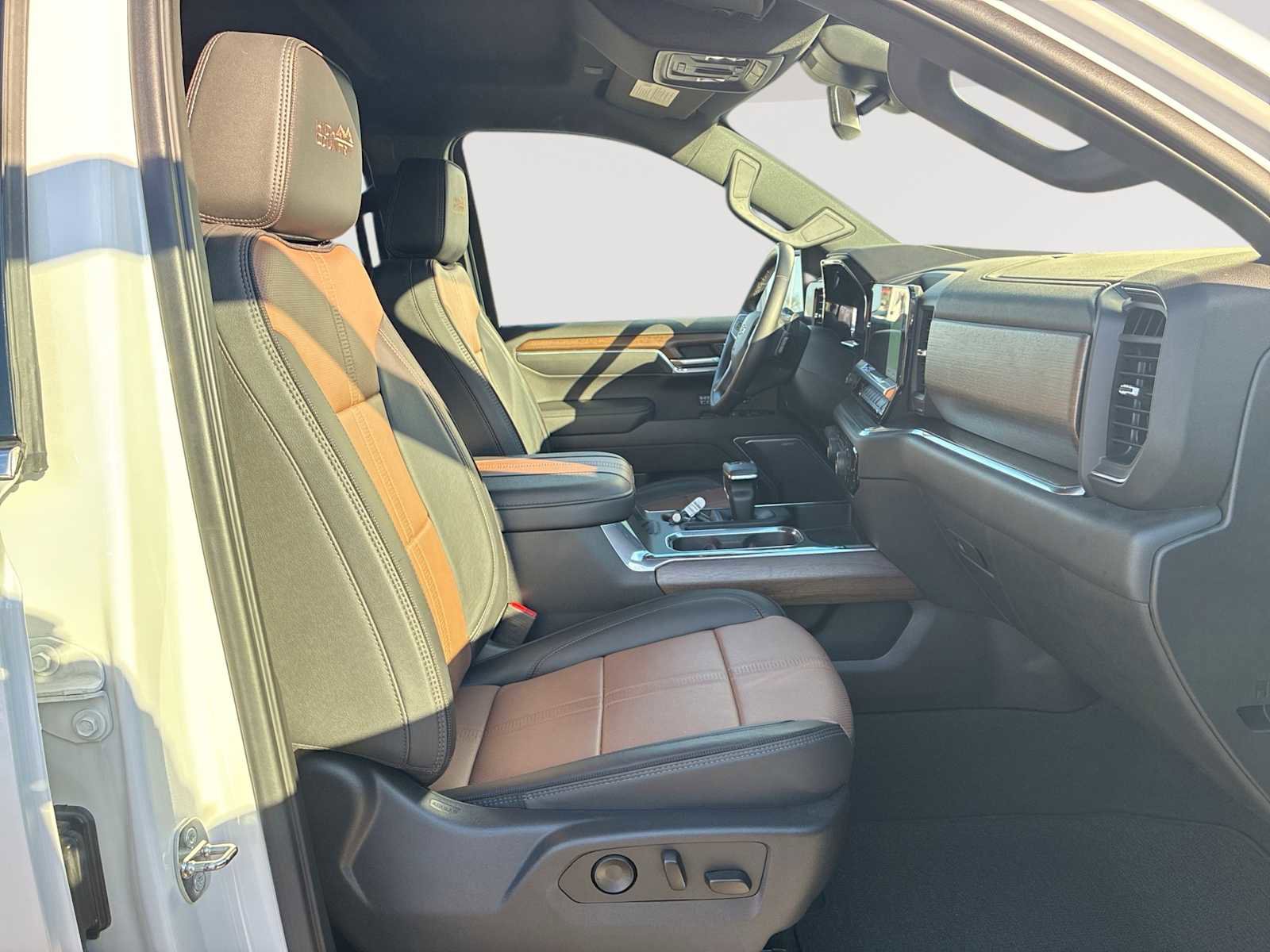 Certified 2023 Chevrolet Silverado 1500 High Country image 34