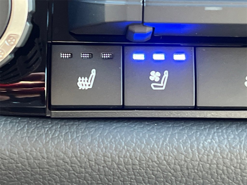 New 2026 Toyota Tundra Limited image 30